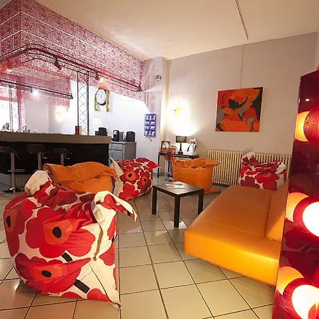 Hotell Cit'hotel Le Dav Centre 2*