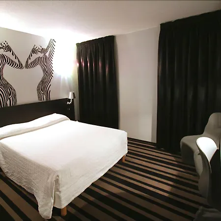 Hotell Cit'hotel Le Dav Centre