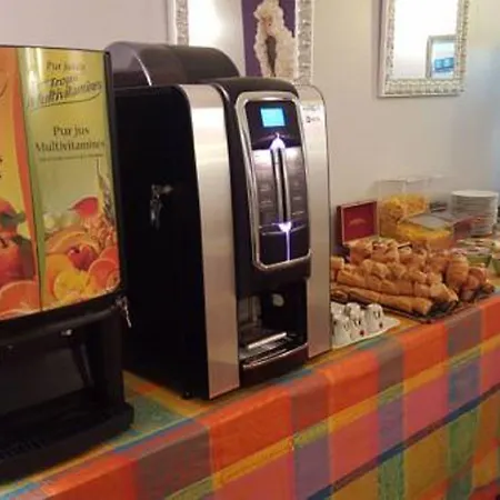 Cit'hotel Le Dav Centre Otel 2*