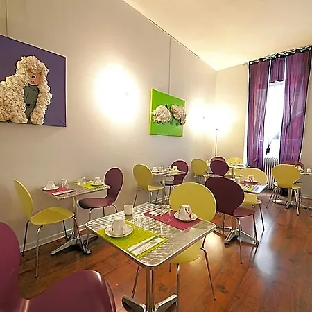Cit'hotel Le Dav Centre 2* קלרמונט-פרנד