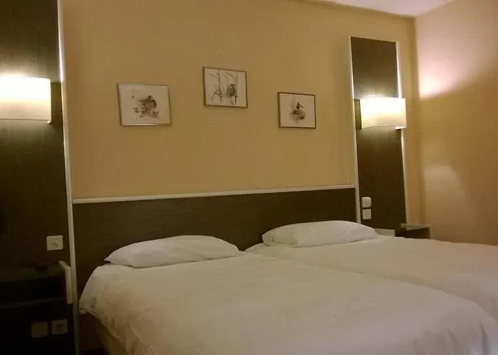 Cit'hotel Le Dav Centre 2*