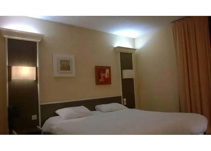 Cit'hotel Le Dav Centre 2*